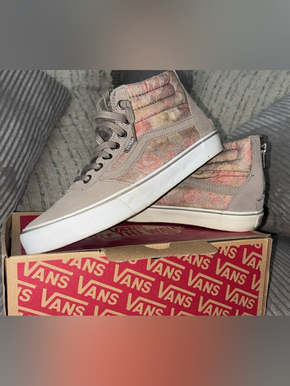 Vans High-Top Sneakers in Beige and Pink Tie-Dye